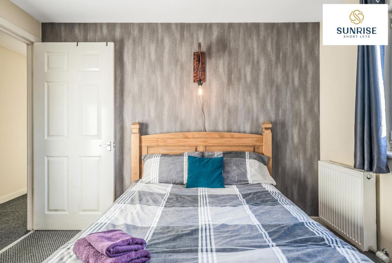 The Law, Has 4 Rooms With Tvs, 2 Bathrooms, Central, Free Parking, Fully Equipped, Contractor And Trades Favourite, 5 Mins To Centre - Long Stays, Invoice And Reduced Price Are Only Via Sunrise Short Lets Данді Екстер'єр фото