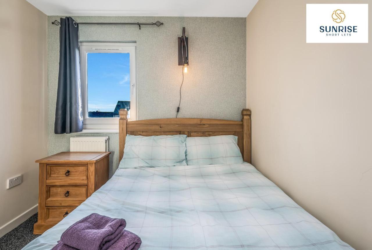 The Law, Has 4 Rooms With Tvs, 2 Bathrooms, Central, Free Parking, Fully Equipped, Contractor And Trades Favourite, 5 Mins To Centre - Long Stays, Invoice And Reduced Price Are Only Via Sunrise Short Lets Данді Екстер'єр фото
